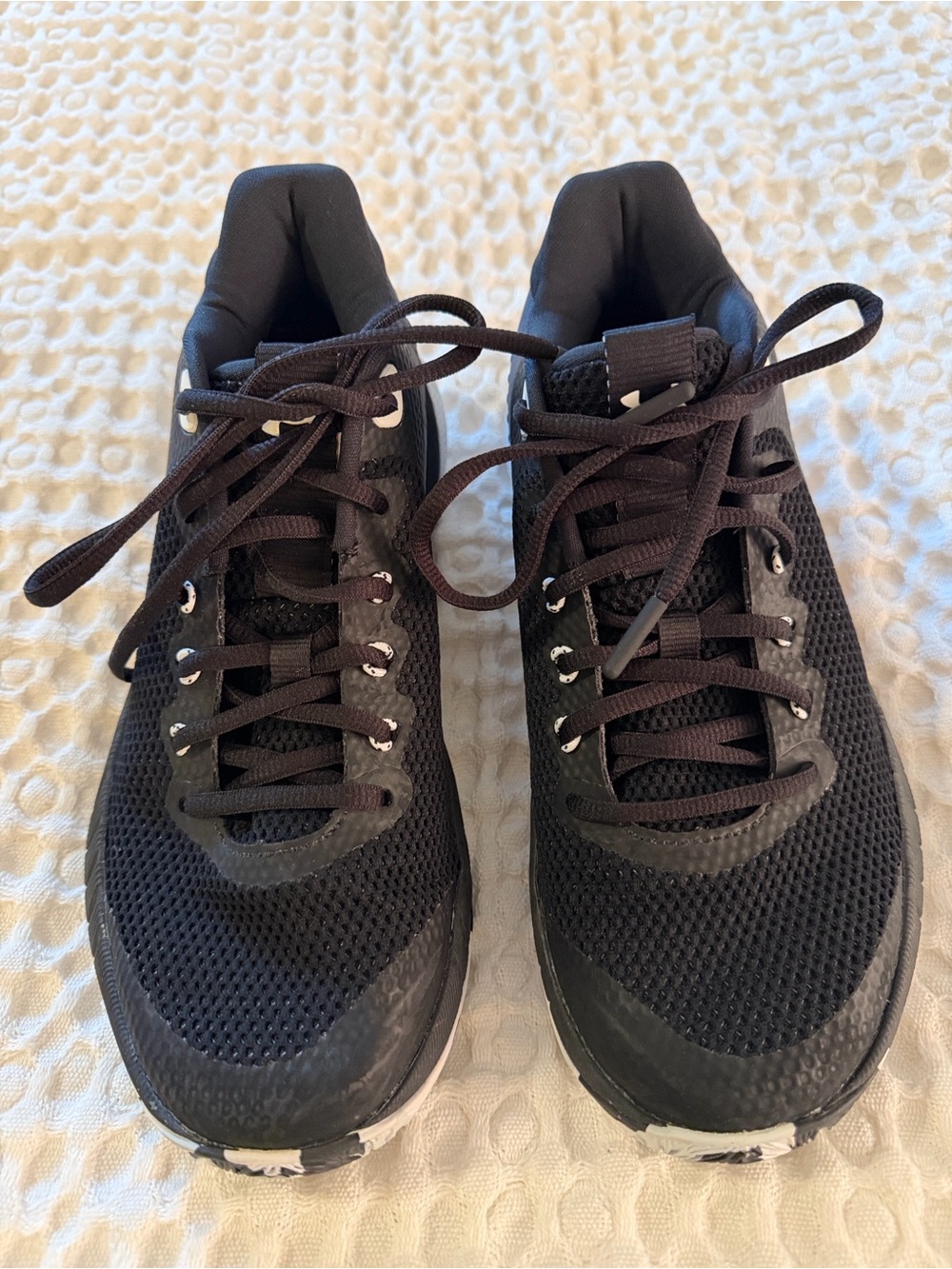 Under Armour Women's Black Athletic Running Shoes - Picture 6 of 6